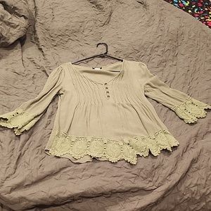 Cute green top